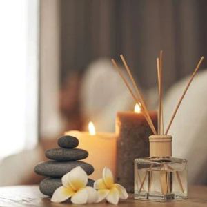 Парфюми за Дома: Как да Обновим Вашия Дом с Ароматна Магия