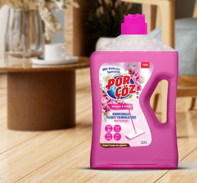 Парфюмиран почистващ препарат Por Coz „Божур и Орхидея“ 2.5 л – чистота и дълготраен луксозен аромат