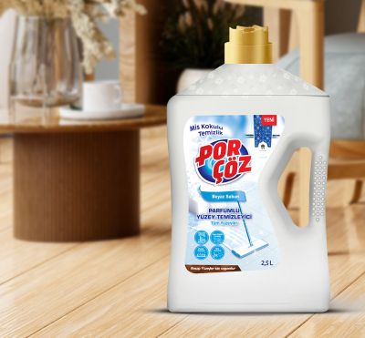 Парфюмиран почистващ препарат Por Coz „Бял сапун“ 2.5 л – чистота и дълготрайна свежест